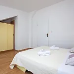 Apartment By The Sea - Murter - 815 Tisno