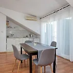 By The Sea - Murter - 815 Apartment