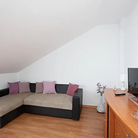 Apartment By The Sea Tisno, Murter - 815 Tisno