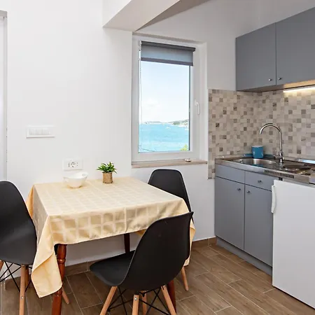 Apartment By The Sea Tisno, Murter - 815 Tisno