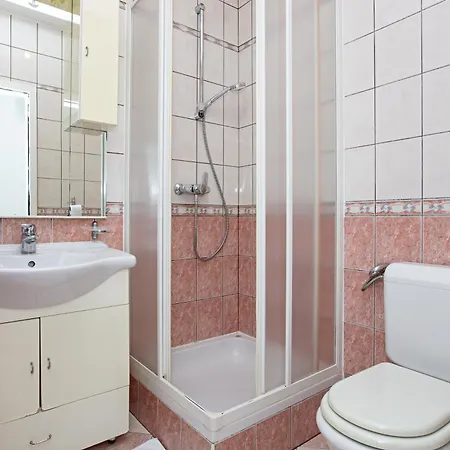 Apartment By The Sea Tisno, Murter - 815 Tisno